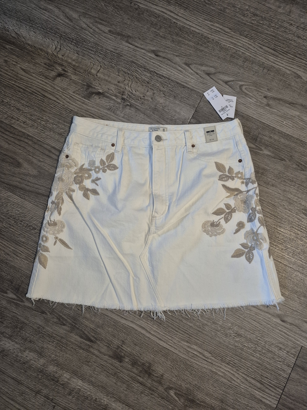 100% Cotton White Denim Skirt with Flower Embroidery